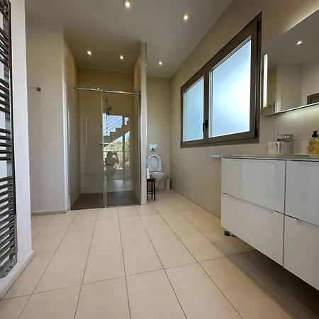 Moderne Avec Piscine 别墅 *