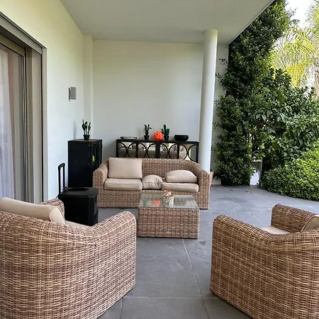 Moderne Avec Piscine 戛纳